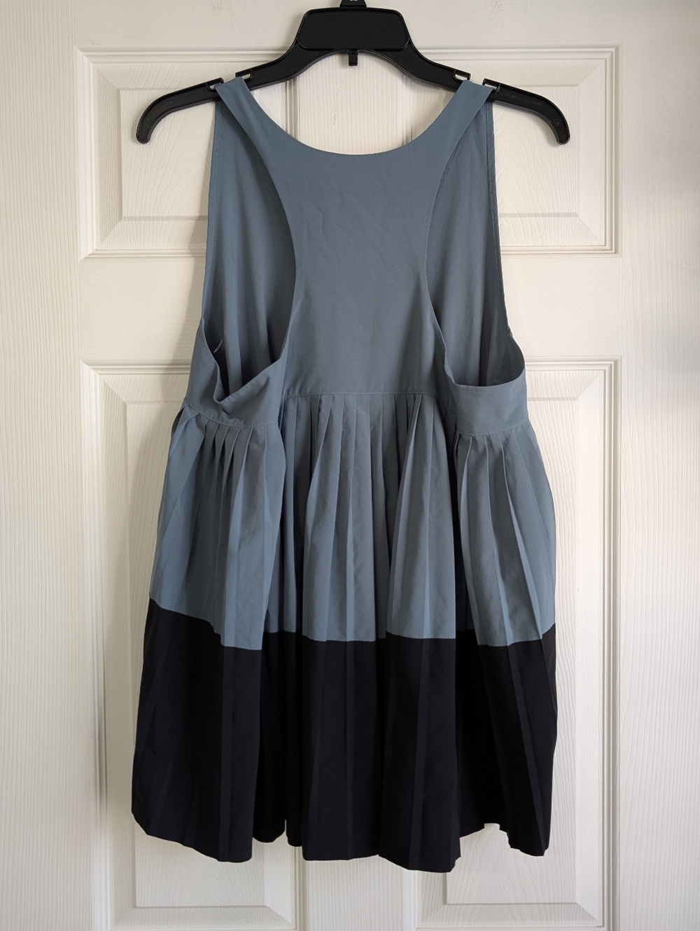 Athleta Spring Forward Pleated Tank Size L - Picture 6 of 10